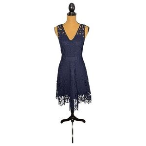 Banana Republic Lace Fit Flare Dress Women’s Size 2 Navy Blue Wedding Guest NWT